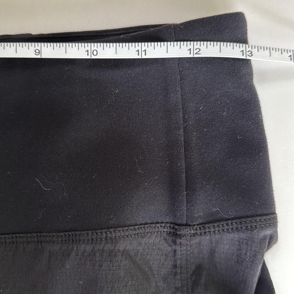 Athleta Trekkie Hybrid Crop Tight Size 2 - Picture 4 of 8